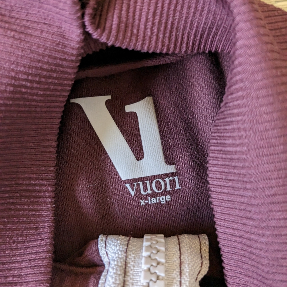 Vuori Eclipse Track Jacket Crop Full Zip Red Wome… - image 3